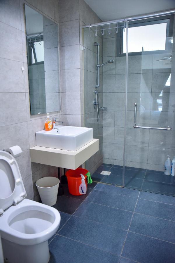 Ferienwohnung Gt2@Cascades Residency Petaling Jaya Exterior foto