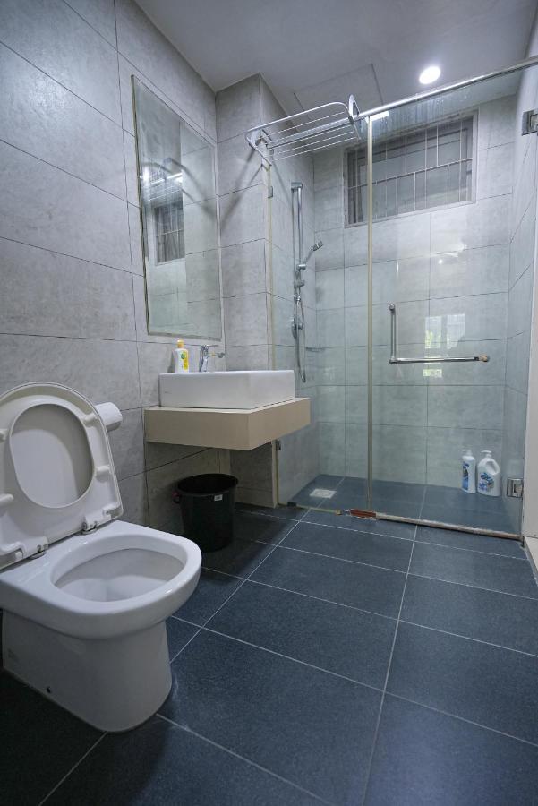 Ferienwohnung Gt2@Cascades Residency Petaling Jaya Exterior foto