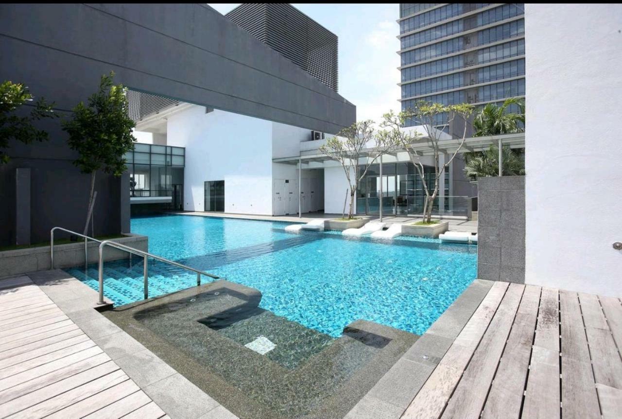 Ferienwohnung Gt2@Cascades Residency Petaling Jaya Exterior foto